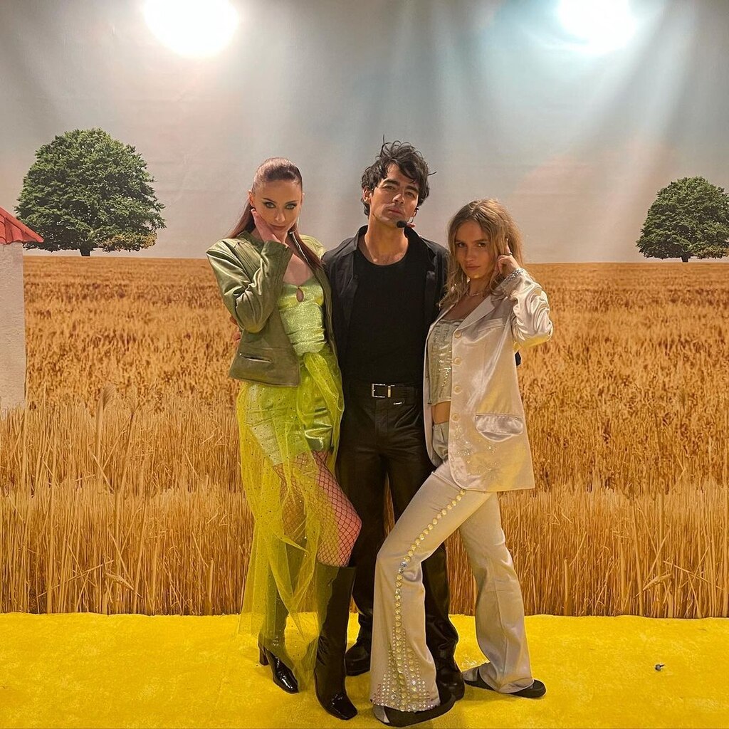 Joe Jonas, Sophie Turner's Halloween Looks Are What Dreams Are Made Of - E! Online